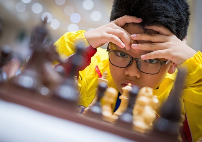 Young chess players win three world championship titles