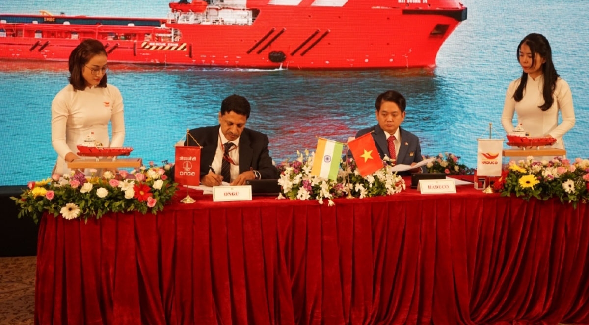 Vietnam and India ink deal on supplying oil and gas exploitation services