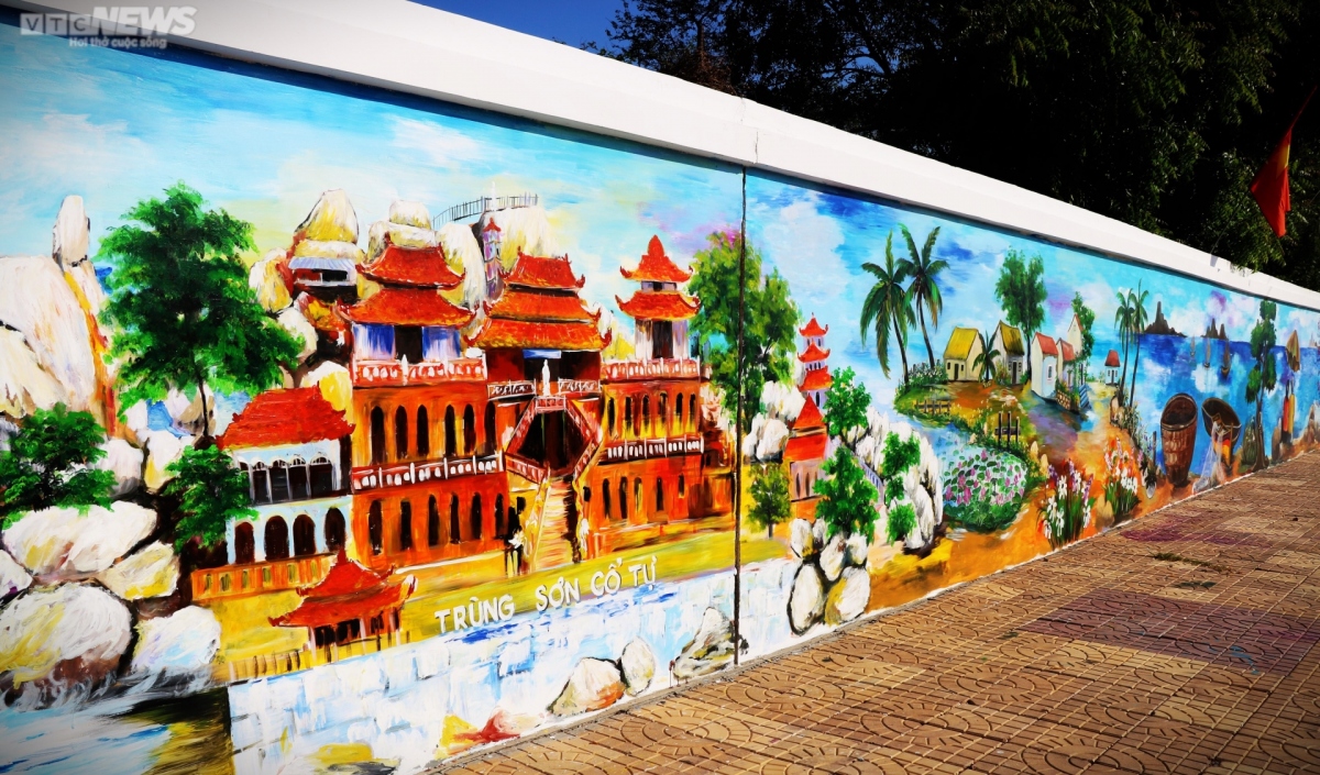 discovering longest vietnamese mural painting in ninh thuan province picture 4