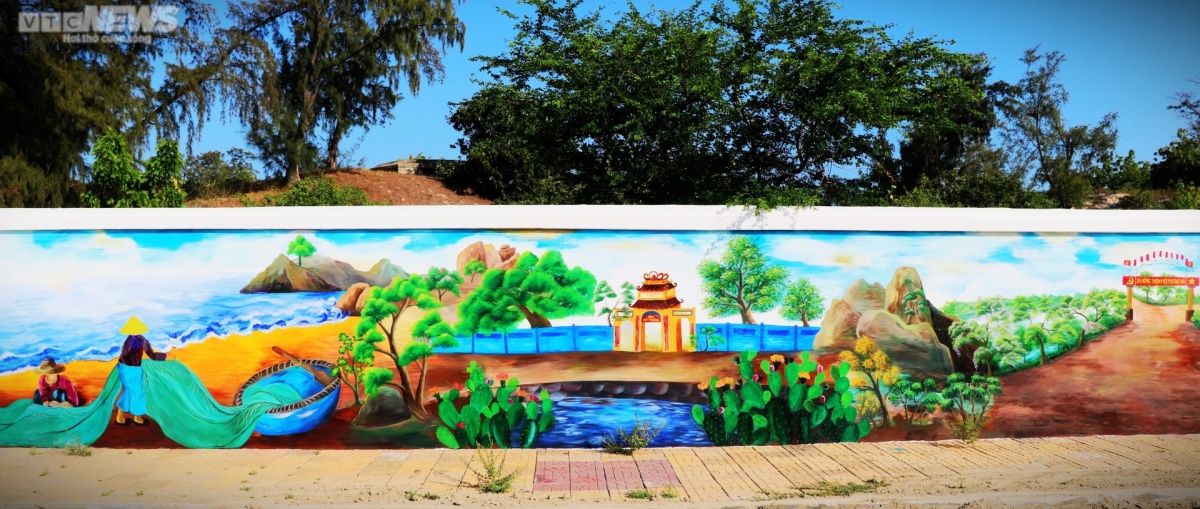 discovering longest vietnamese mural painting in ninh thuan province picture 5