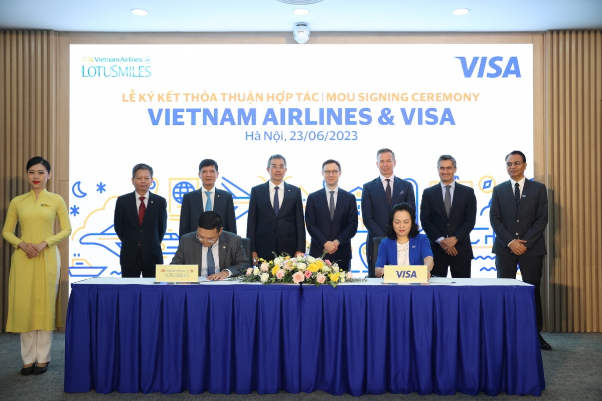 vietnam airlines va visa ky hop tac, nang cao trai nghiem so cho nguoi tieu dung hinh anh 1