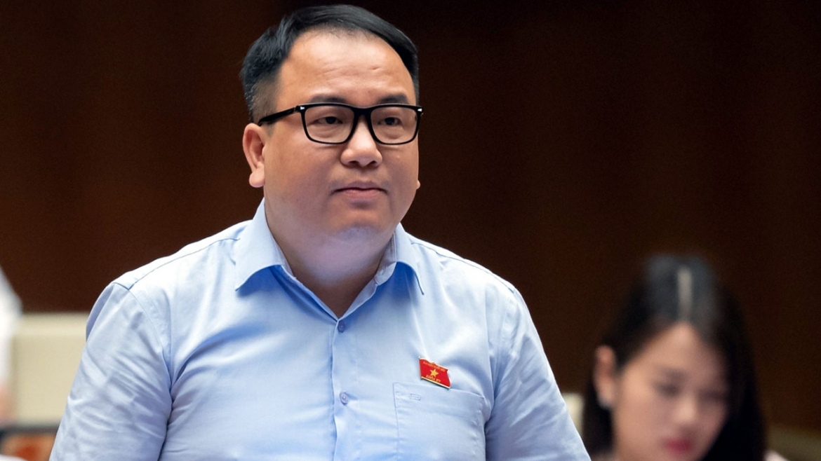 Dai bieu quoc hoi thao diem nghen trong quy hoach tao dong luc tang truong hinh anh 2