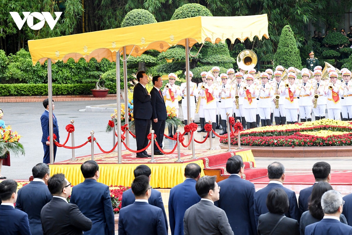 president yoon suk-yeol and his special state visit to vietnam picture 4
