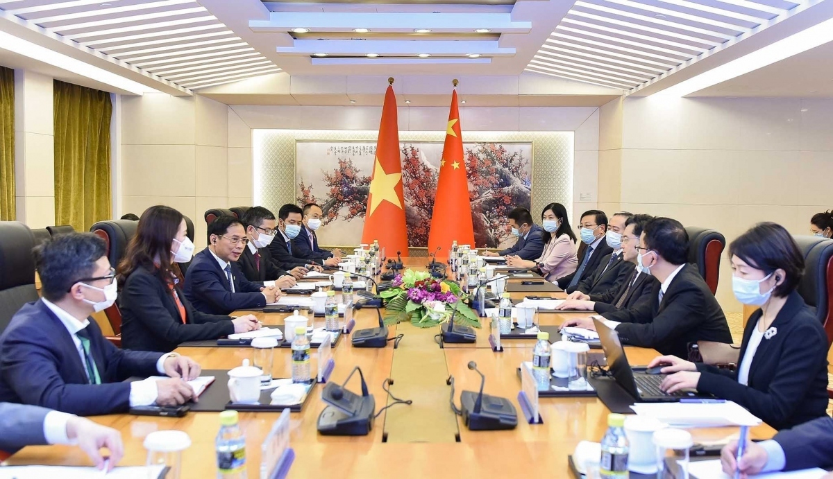vietnamese, chinese fms hold frank discussion on issues at sea picture 2