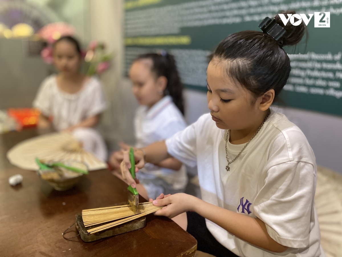 tai hien nghi le tet Doan ngo cung dinh tai hoang thanh thang long hinh anh 16