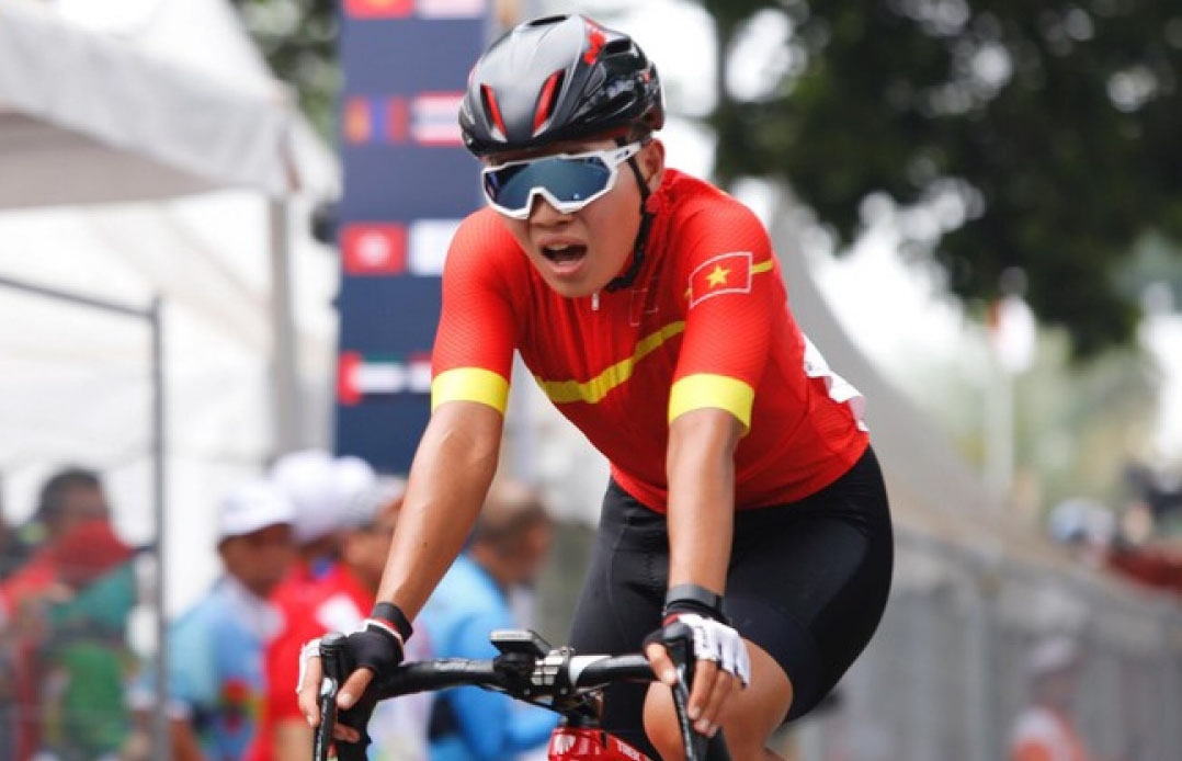 cyclist nguyen thi that to compete at giro d italia picture 1