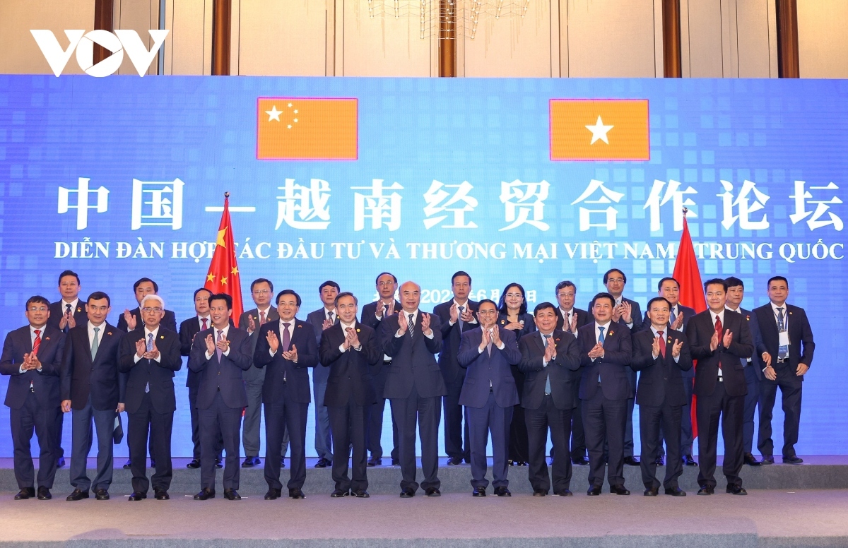 pm chinh calls on china to go ahead with expanded investment in vietnam picture 2
