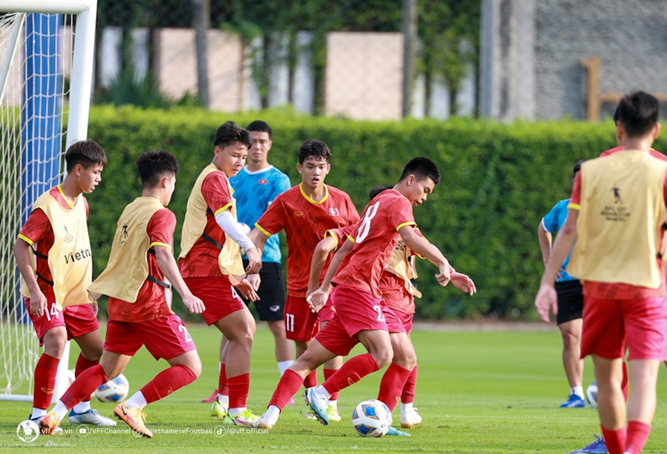 u17 viet nam don tin vui truoc tran gap u17 nhat ban hinh anh 1