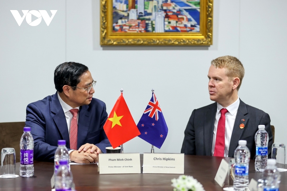 pm chinh meets leaders of new zealand, mongolia, barbados at wef tianjin picture 1 pm chinh meets leaders of new zealand, mongolia, barbados at wef tianjin picture 1