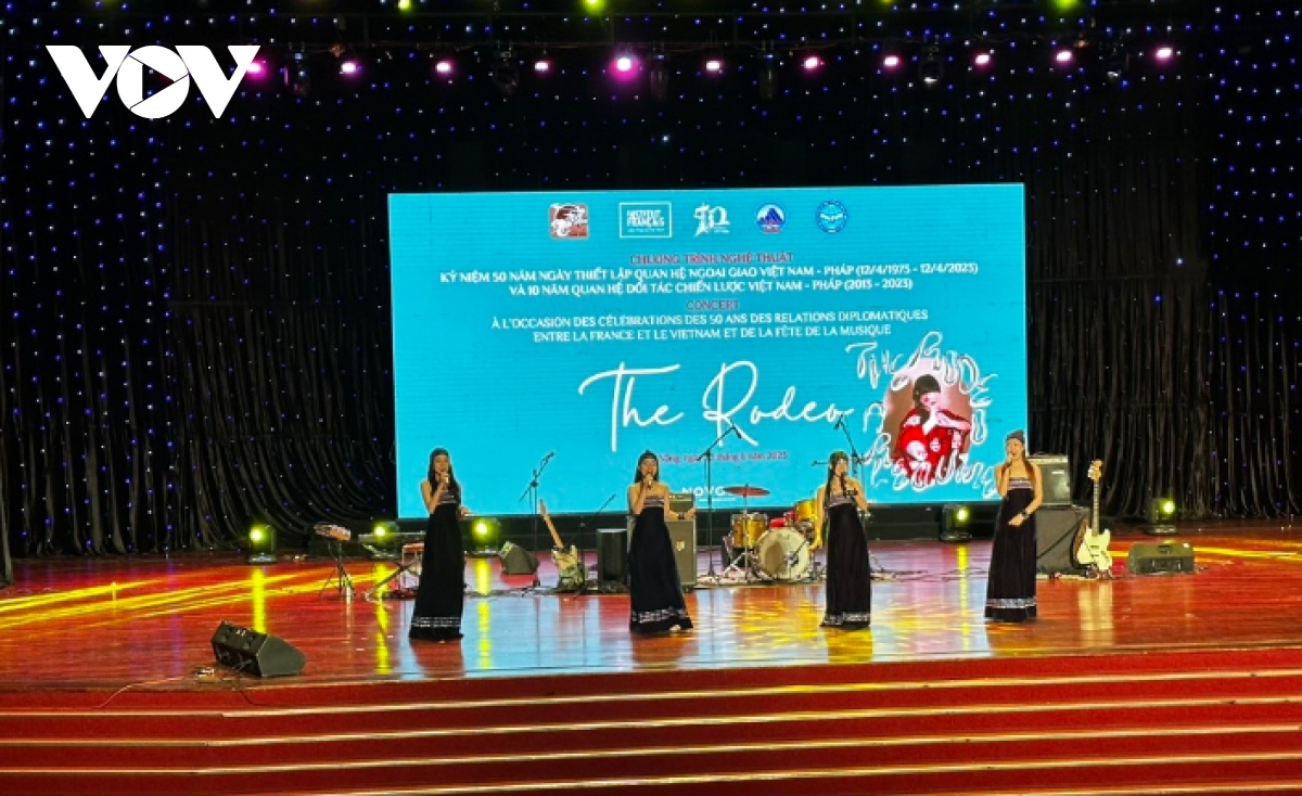 da nang music gala marks 50 years of vietnam-france diplomatic ties picture 1