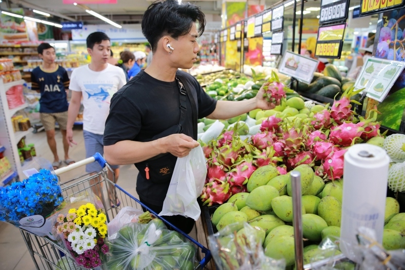 tp.hcm day nhanh dau tu cong, kich cau tieu dung tu nay den cuoi nam hinh anh 3