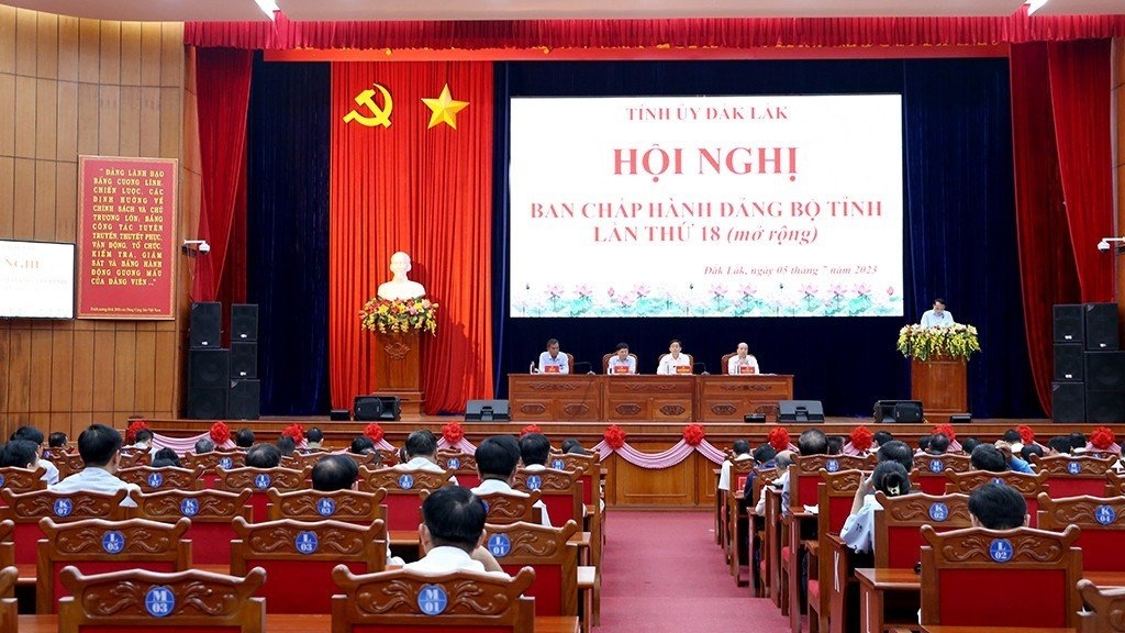 hoi nghi ban chap hanh Dang bo tinh Dak lak hinh anh 1