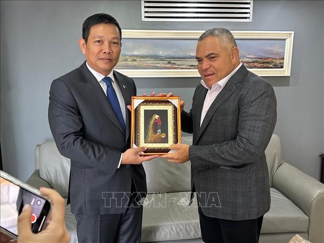 vietnam increases cooperation with venezuelan localities picture 1