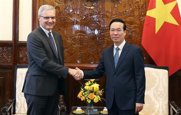 outgoing french ambassador bids farewell to vietnamese president picture 1