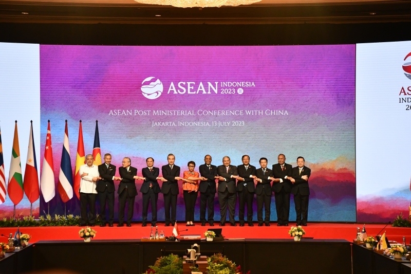 hoi nghi asean va cac doi tac thong qua nhieu tuyen bo chung hinh anh 2