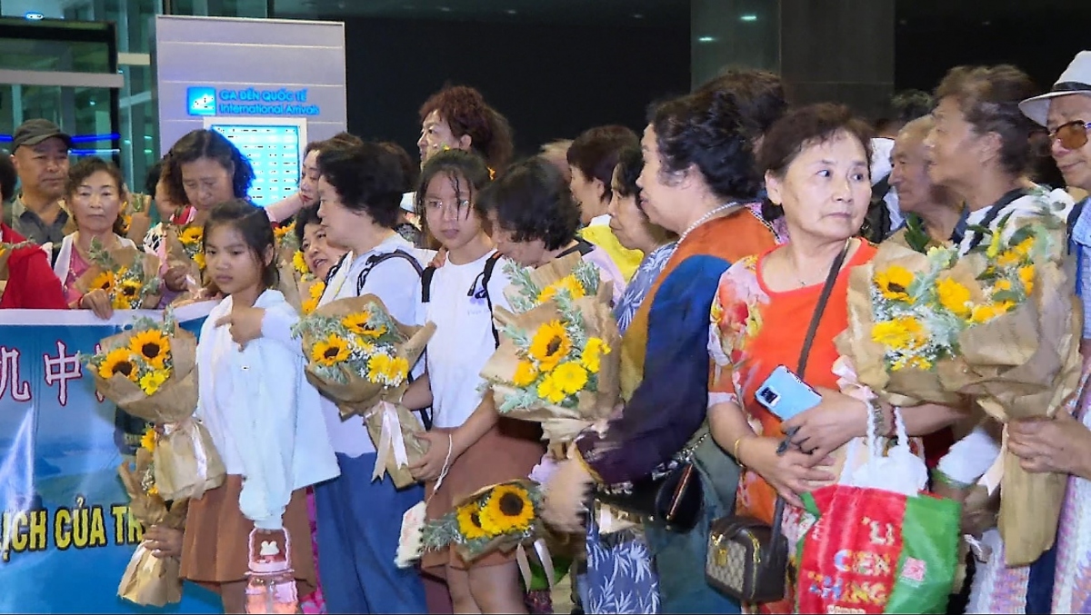phu quoc receives over 100 chinese tourists after covid-19 hiatus picture 1