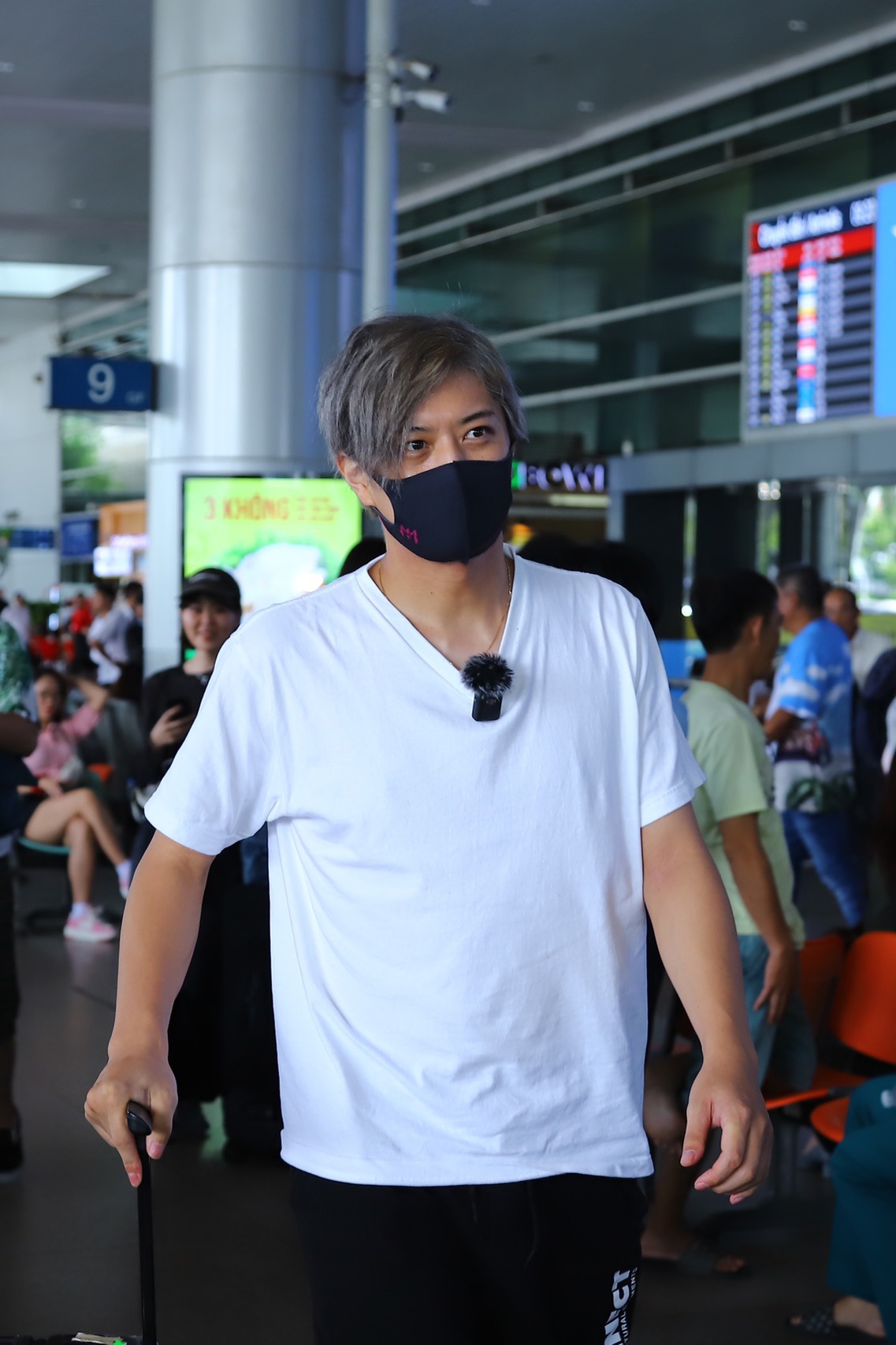 kamen rider decade star arrives in vietnam for manga comic festival picture 2