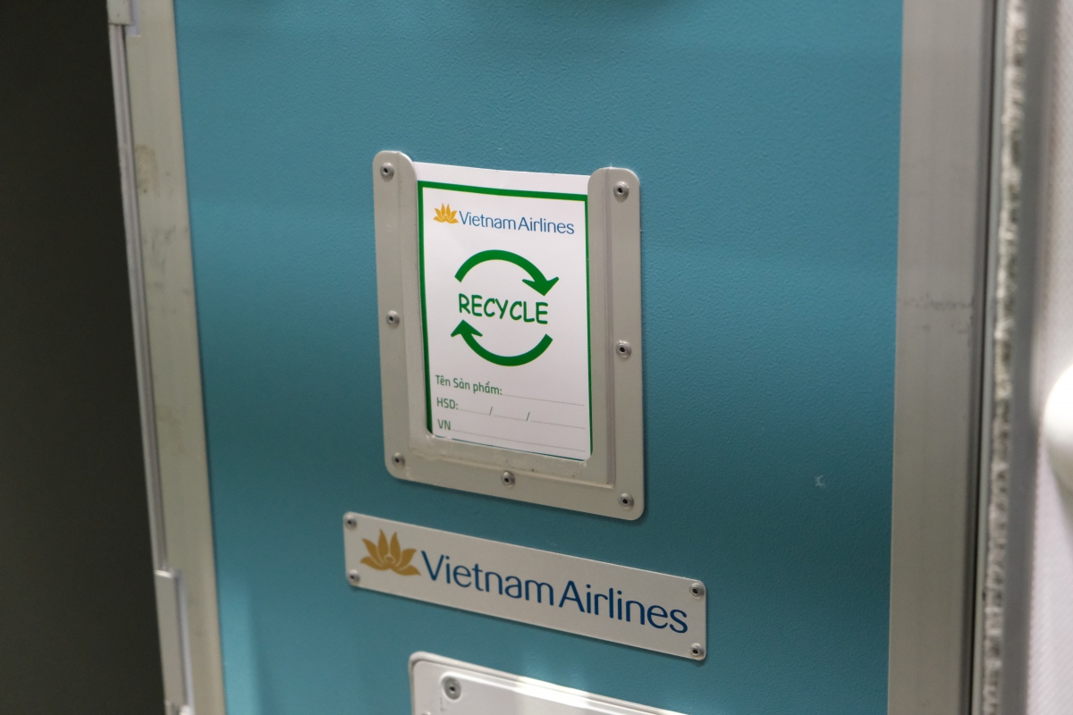 vietnam airlines quyen gop hang chuc nghin suat an kho toi to chuc tu thien hinh anh 5