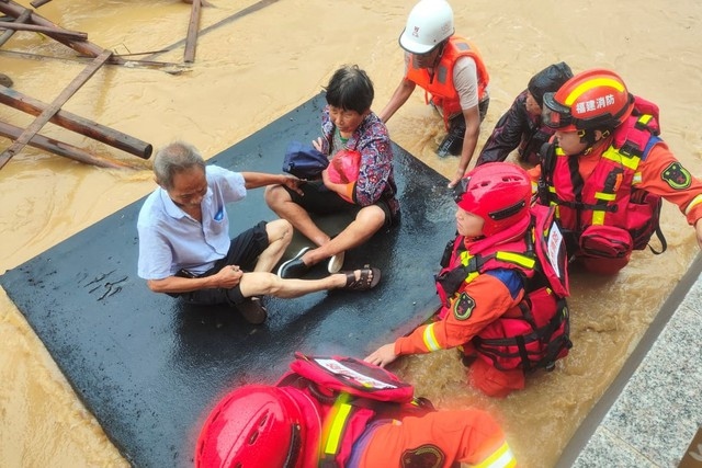 nuoc lu dang cao o phuc kien cua trung quoc do bao doksuri hinh anh 1