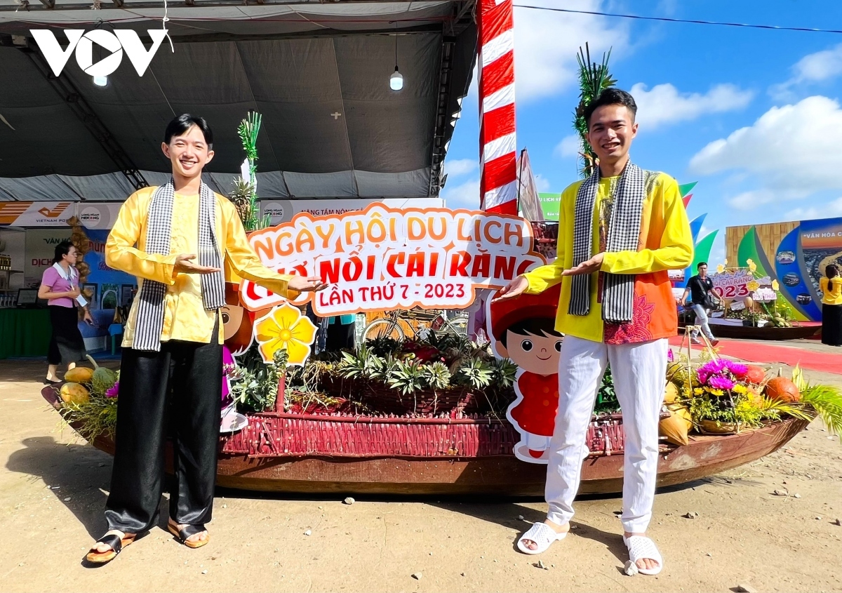 cai rang floating market festival features exciting lineup of activities picture 6