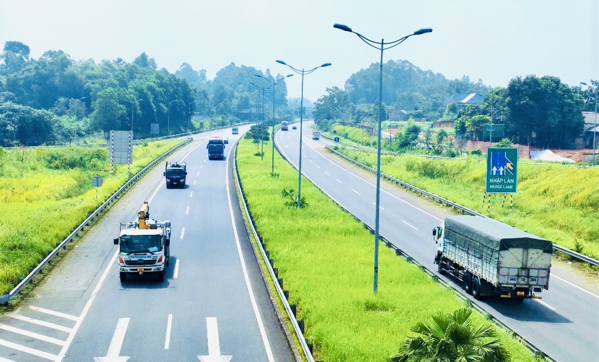 gan 11 trieu luot xe di lai tren cao toc cau gie-ninh binh trong 6 thang hinh anh 2