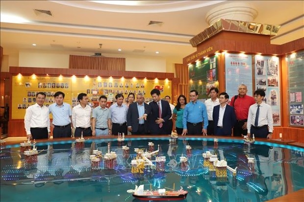 cuba wants to exchange trade union experience in oil and gas sector with vietnam picture 1
