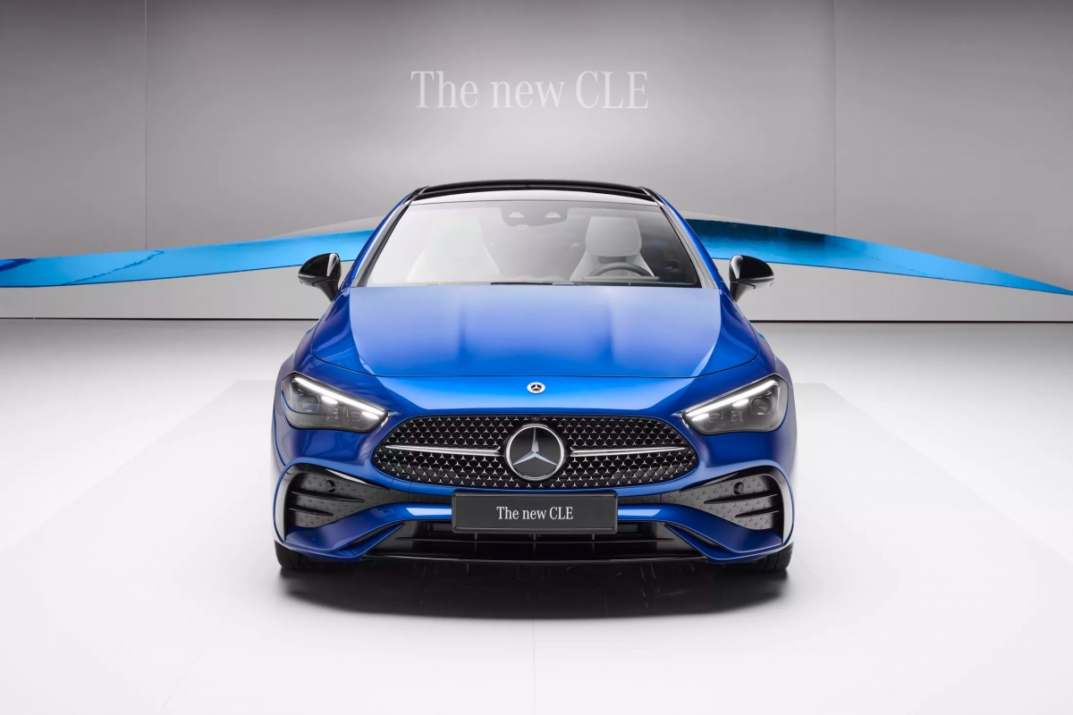 mercedes-benz cle 2024 trinh lang voi nhieu cong nghe hien dai hinh anh 3