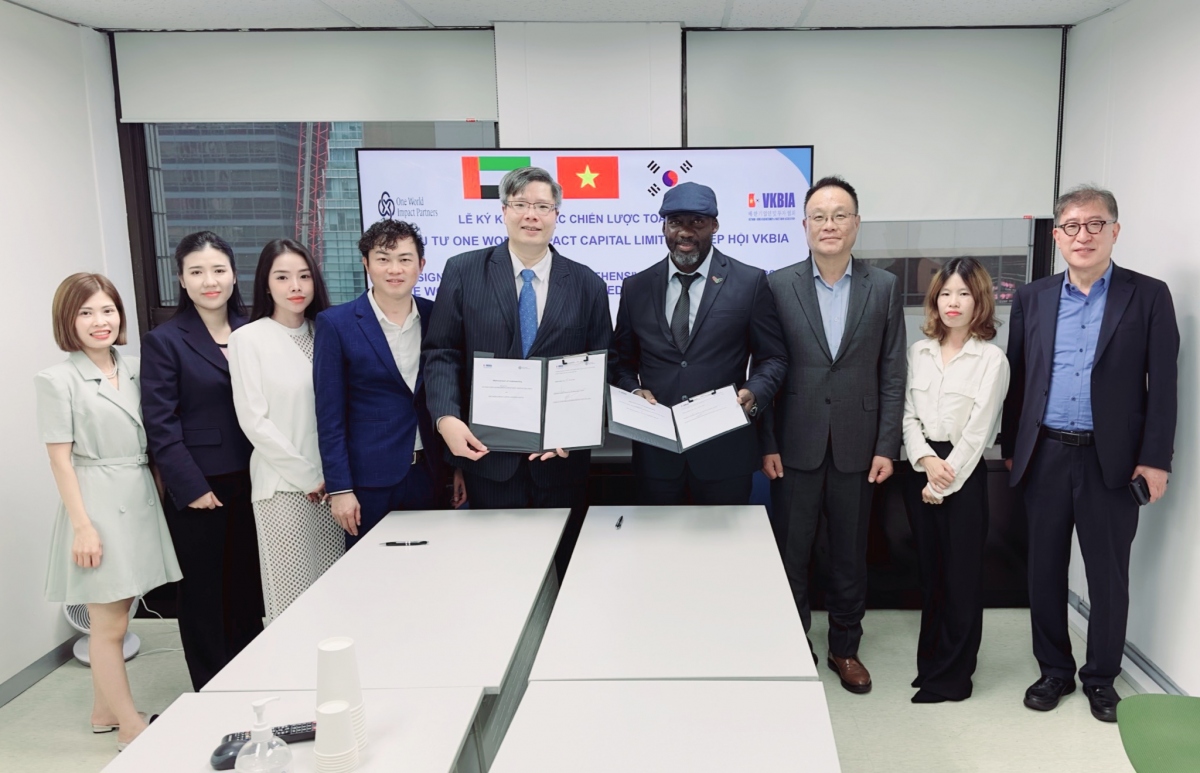vkbia, one world impact capital limited ink comprehensive strategic cooperation picture 2