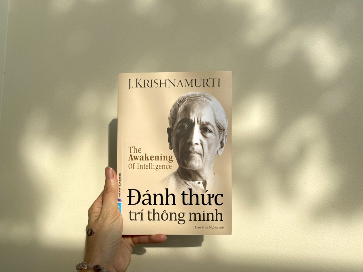 j. krishnamurti va nhung loi khuyen giup ban Danh thuc tri thong minh hinh anh 2