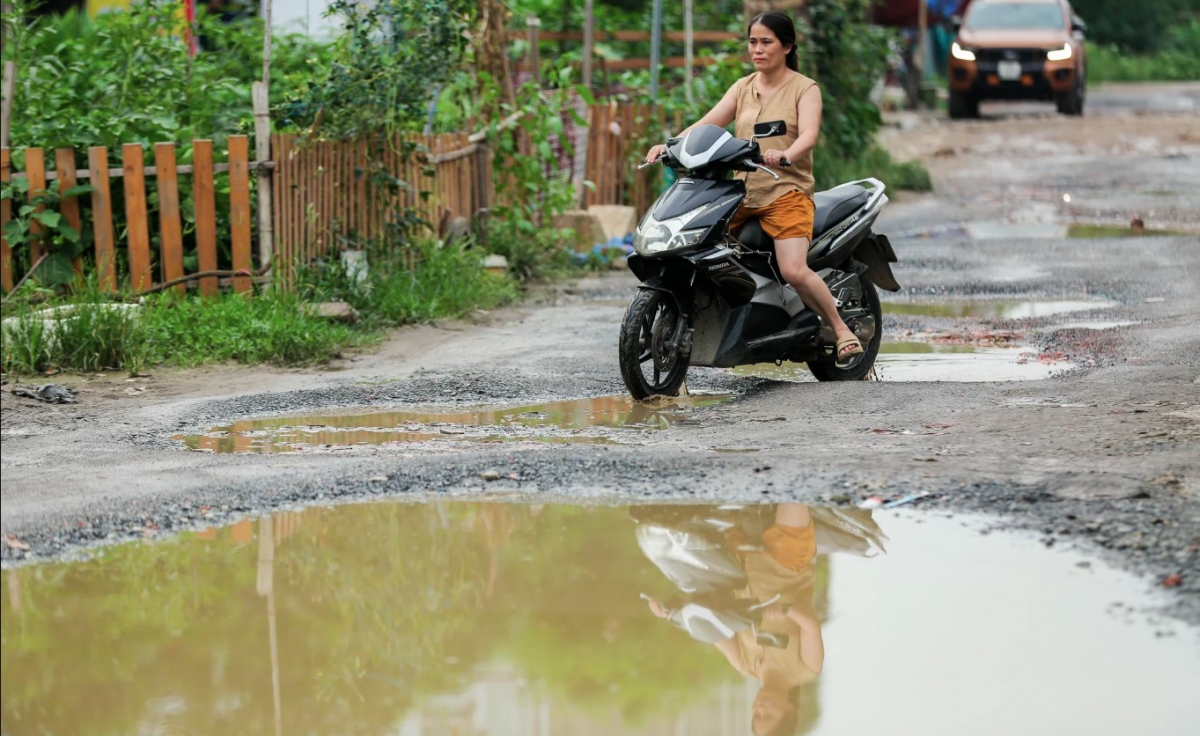 Duong dai hon 100m chi chit o voi , dan thu do vua di vua so nga hinh anh 6