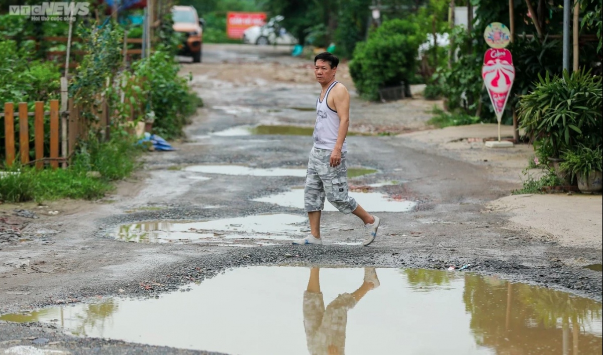 Duong dai hon 100m chi chit o voi , dan thu do vua di vua so nga hinh anh 4