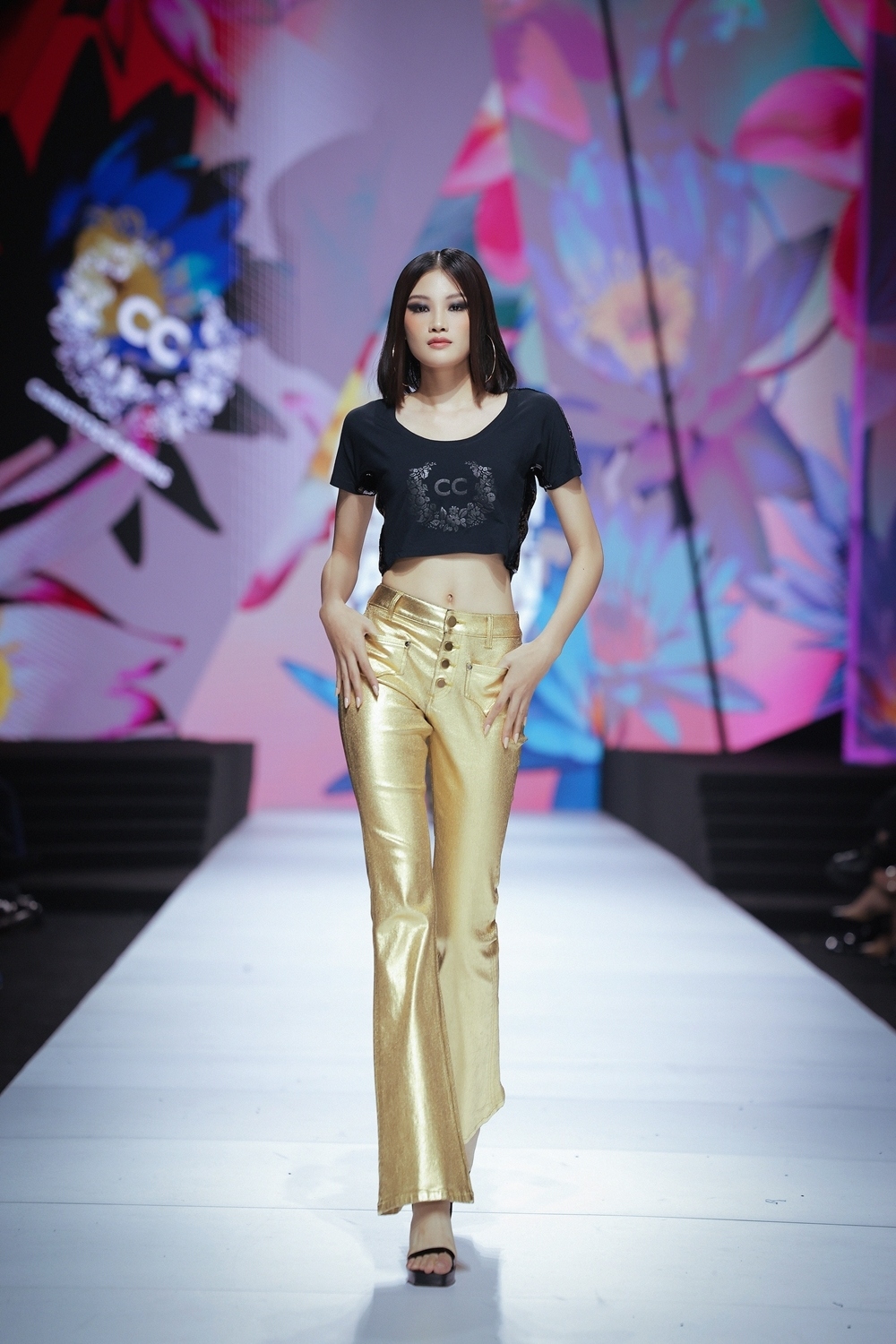 australian designer s impressive collection closes vietnam int l fashion week picture 6