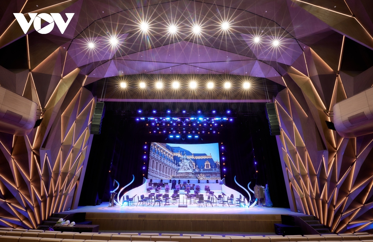 a glance at new ho guom opera in hanoi downtown picture 7