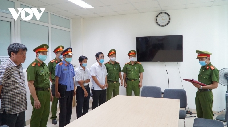 kê khống hơn 1.200 mộ giả, 71 bị cáo hầu toà hình ảnh 1 ke khong hon 1.200 mo gia, 71 bi cao hau toa hinh anh 1