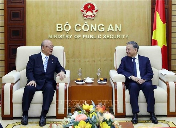 minister hopes for stronger vietnam-japan cooperation picture 1