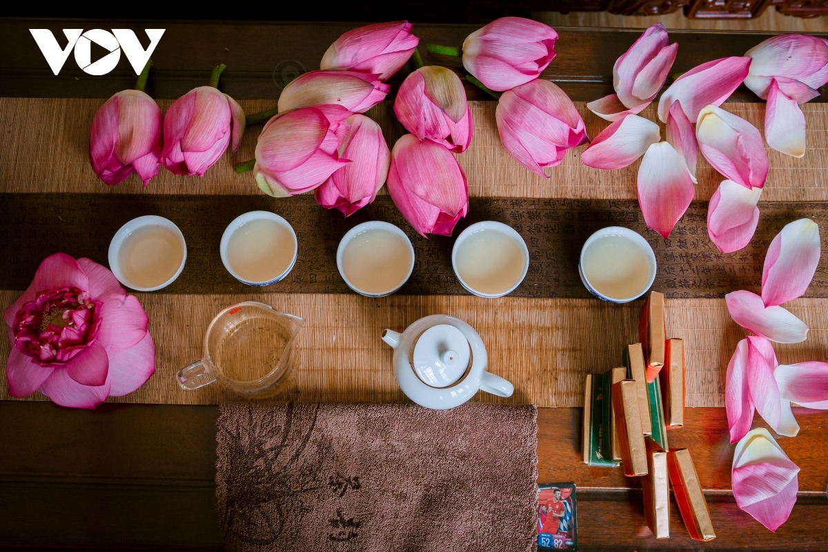 discovering lotus tea making art of hanoians picture 11