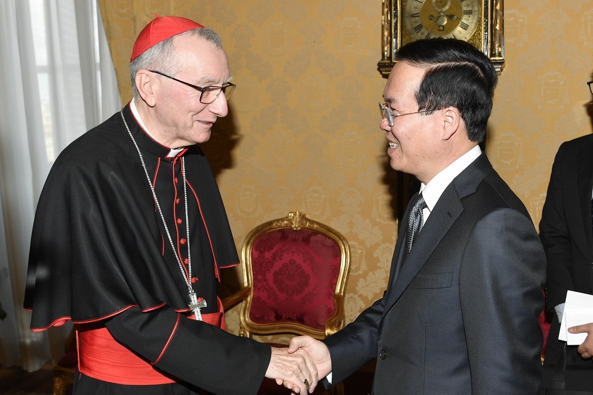 vietnamese president visits the vatican, meets with pope francis, cardinal pietro parol picture 4