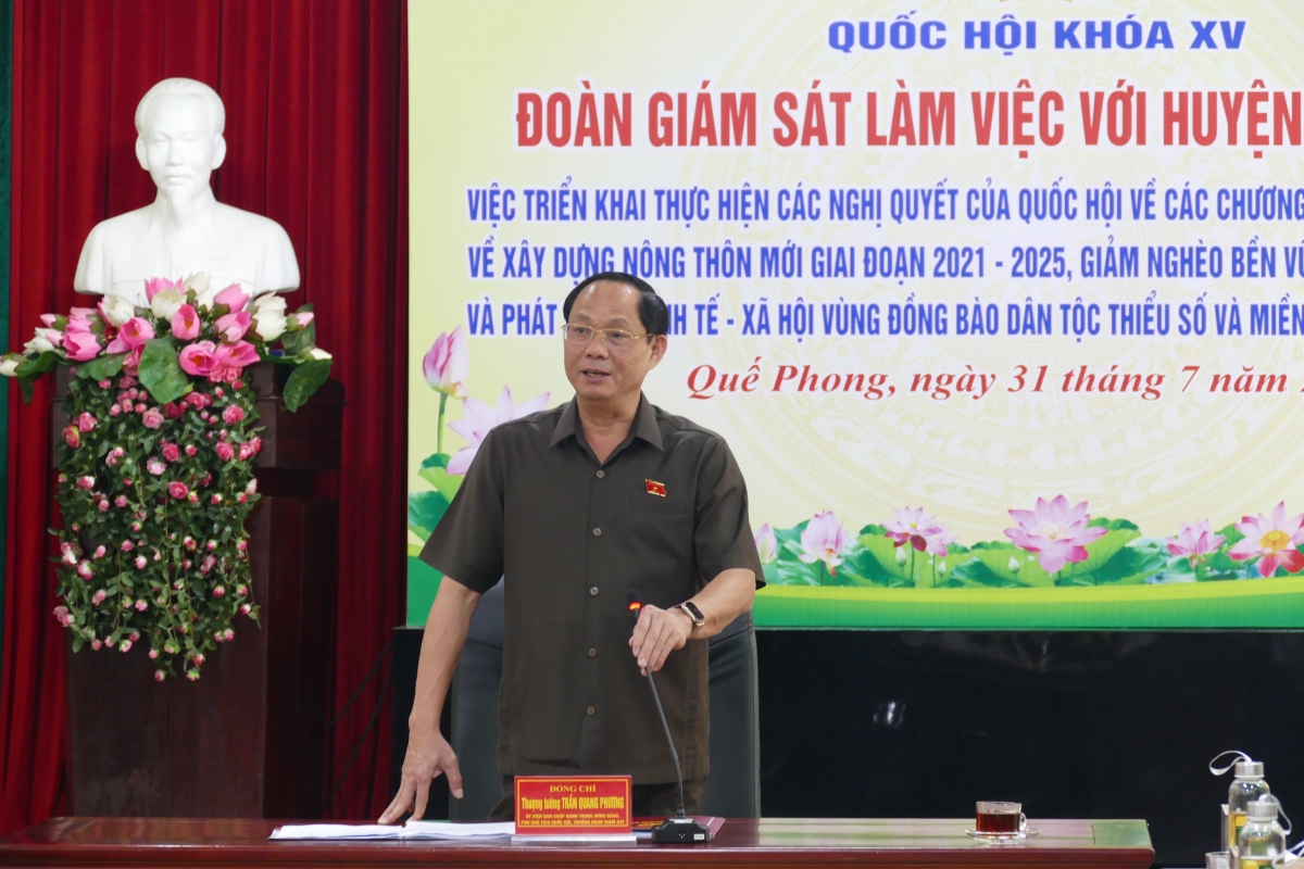 Doan giam sat cua quoc hoi lam viec voi huyen que phong, tinh nghe an hinh anh 2