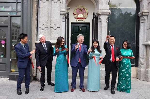 honorary consulate office of vietnam in dublin makes debut picture 1