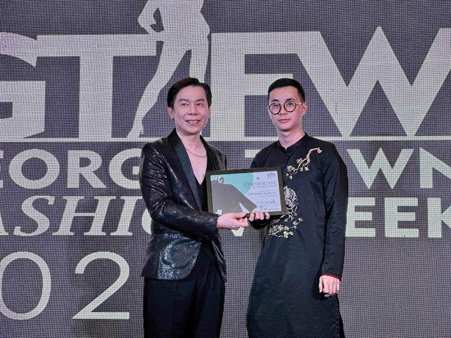 vietnamese designer s collection impresses audience in malaysia picture 4