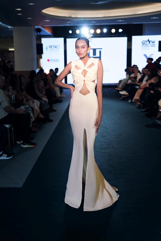 vietnamese designer s collection impresses audience in malaysia picture 7