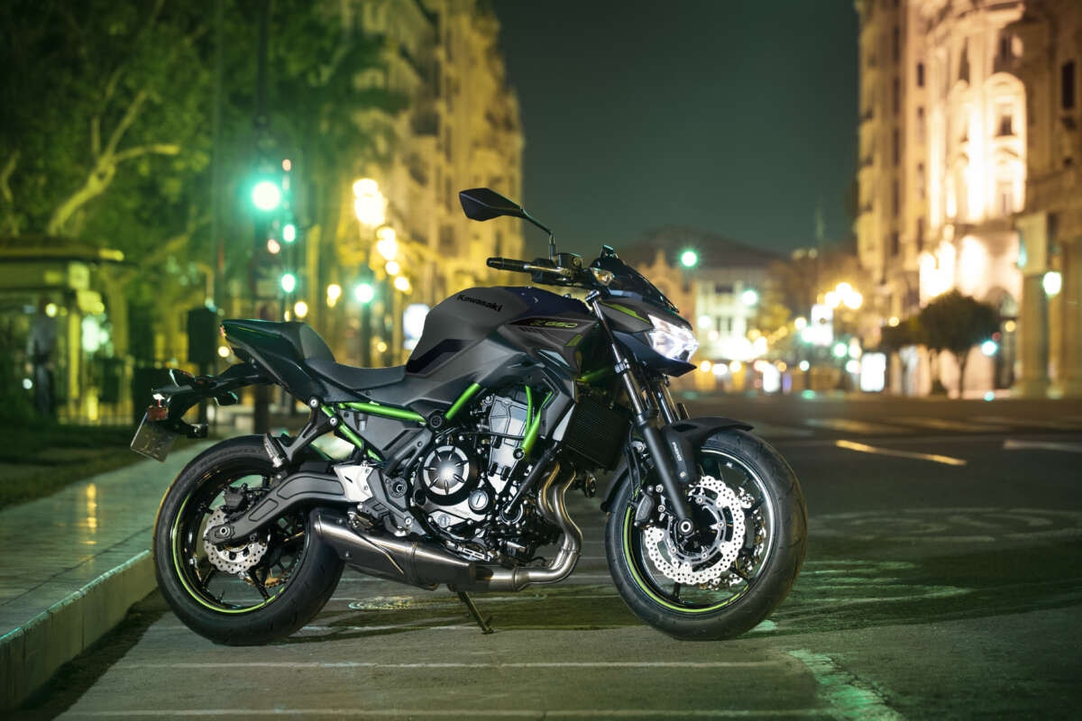 Kawasaki Z650 2023 ra mắt, giá từ 179 triệu đồng