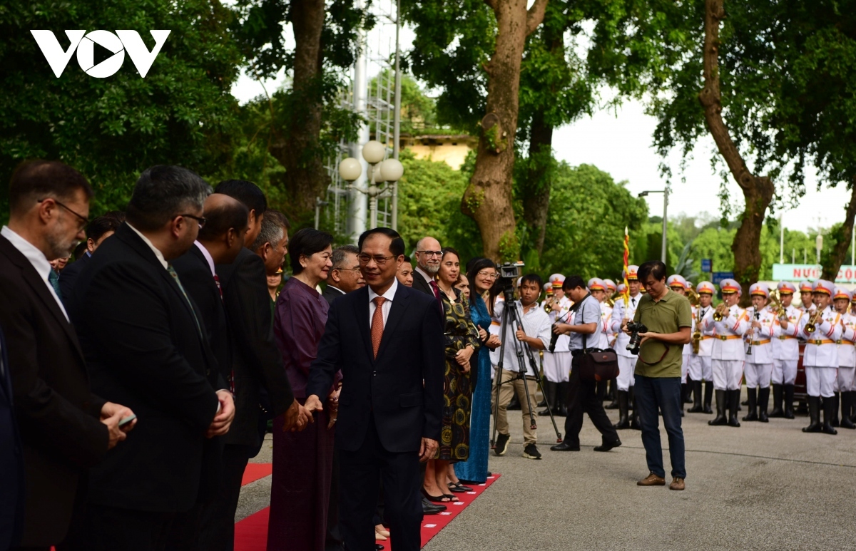 hanoi flag-hoisting ceremony marks asean s 56th founding anniversary picture 10