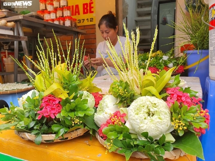 Du mon hang bat mat tai cho nha giau ha noi ngay ram thang bay hinh anh 10