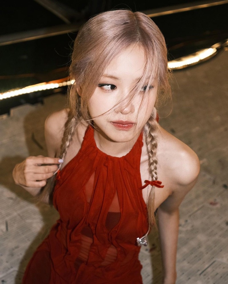 Rosé Blackpink và hàng loạt sao nữ được Vogue Singapore vinh danh