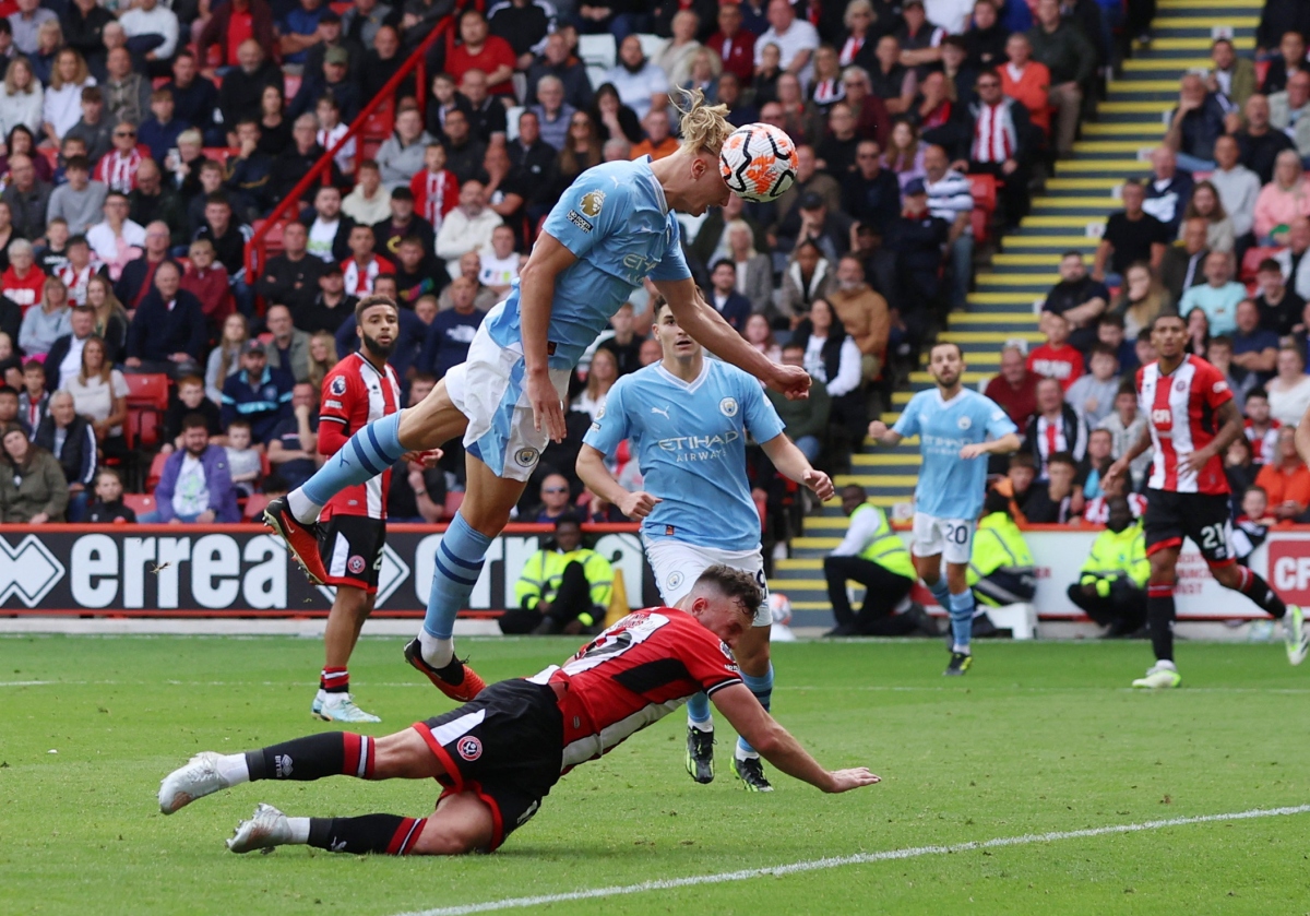 Haaland đá hỏng phạt đền, Man City thắng kịch tính Sheffield United