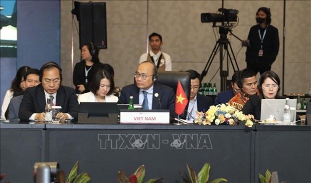 vietnam puts forth opinions on economic cooperation between asean, partners picture 1