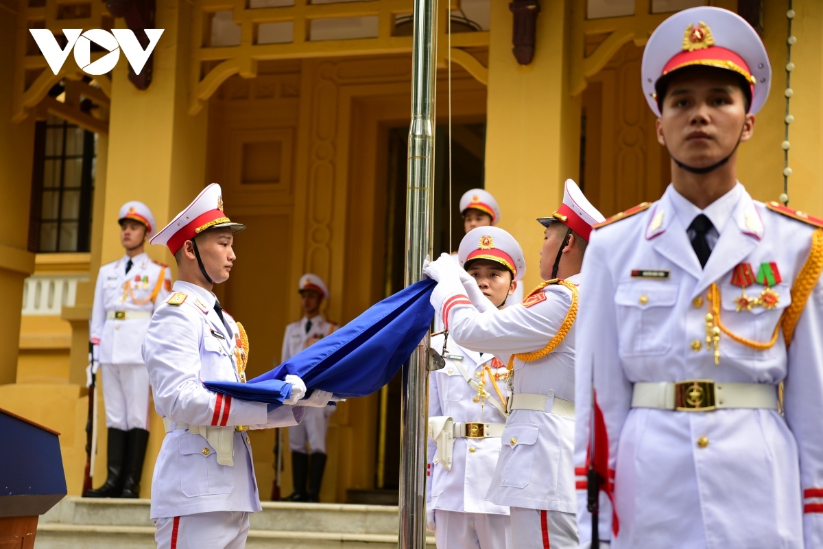 hanoi flag-hoisting ceremony marks asean s 56th founding anniversary picture 7