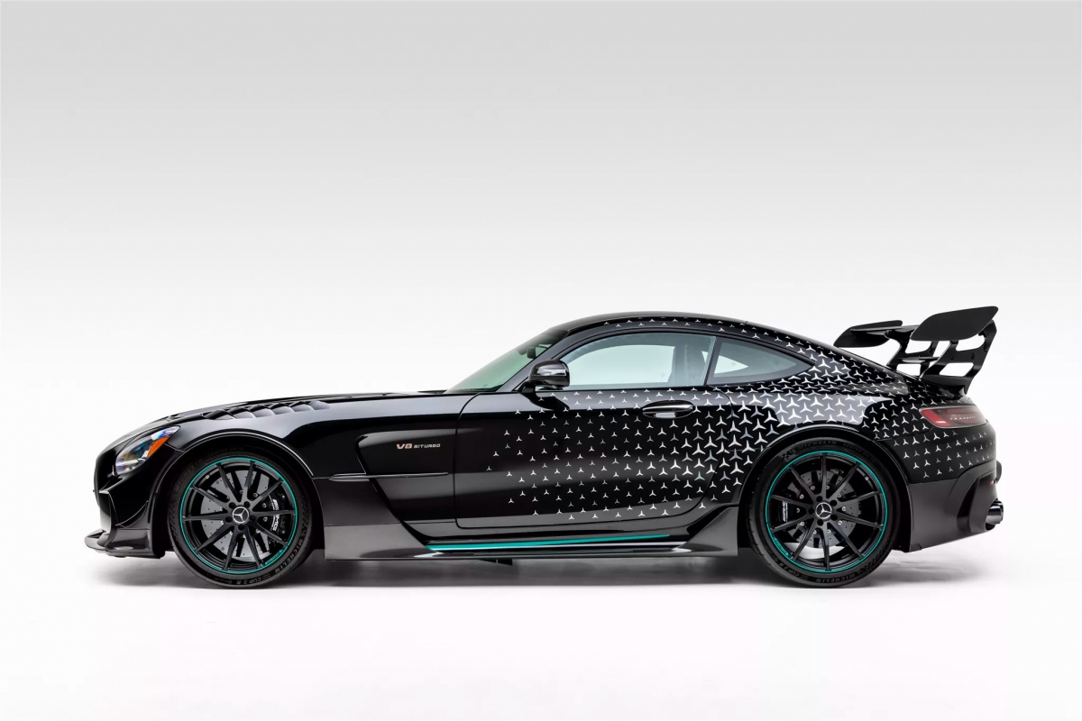 Siêu xe Mercedes-AMG GT Black Series P One Edition được bán đấu giá - sự lựa chọn hoàn hảo cho người đam mê tốc độ.