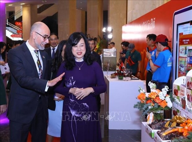 embassy marks 50th vietnam-canada diplomatic relations anniversary in hanoi picture 1